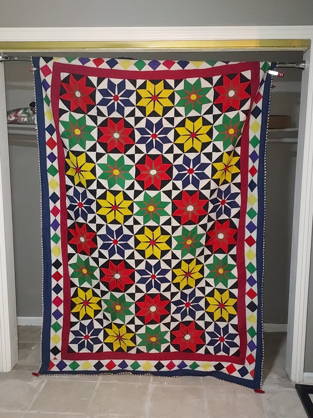 Handmade Multicolor Starburst Quilt - Bright Floral Pattern